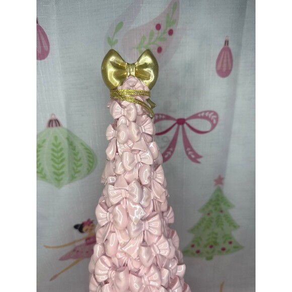 Cupcakes and Cashmere Pink Bow Tree - Picture 5 of 6
